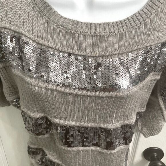 2b Bebe Sweater Medium Silver Sequin Stripes Y2K Revival Quiet Luxury Soft Glam - Picture 6 of 7